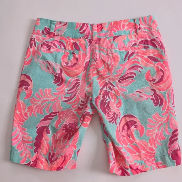 Lilly Pulitzer Vibrant Tropical Print Chipper Shorts - Picture 3 of 11